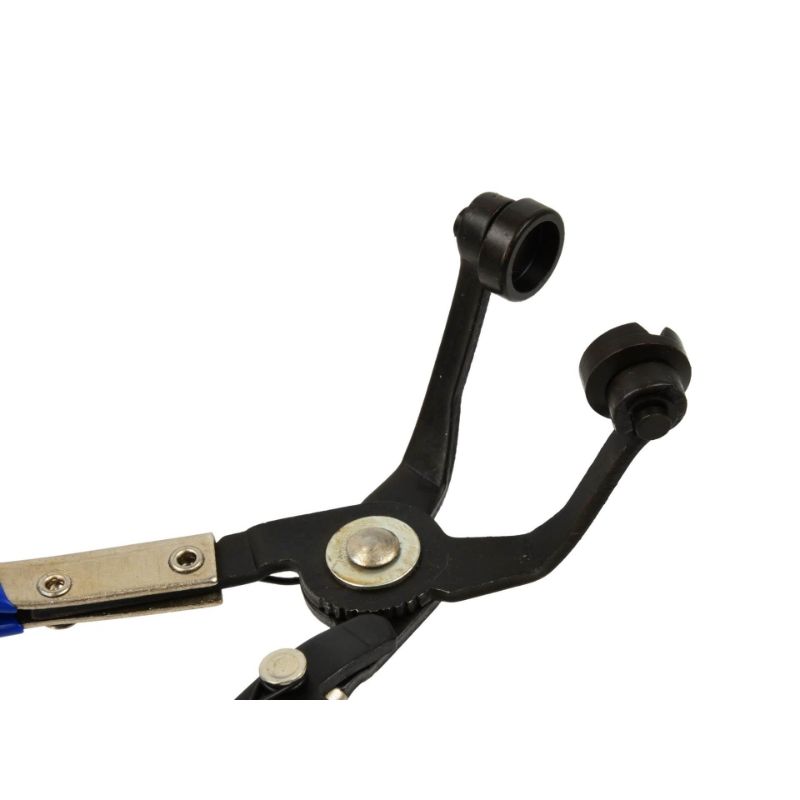 Zahnuté kliešte na pružinové spony v aute