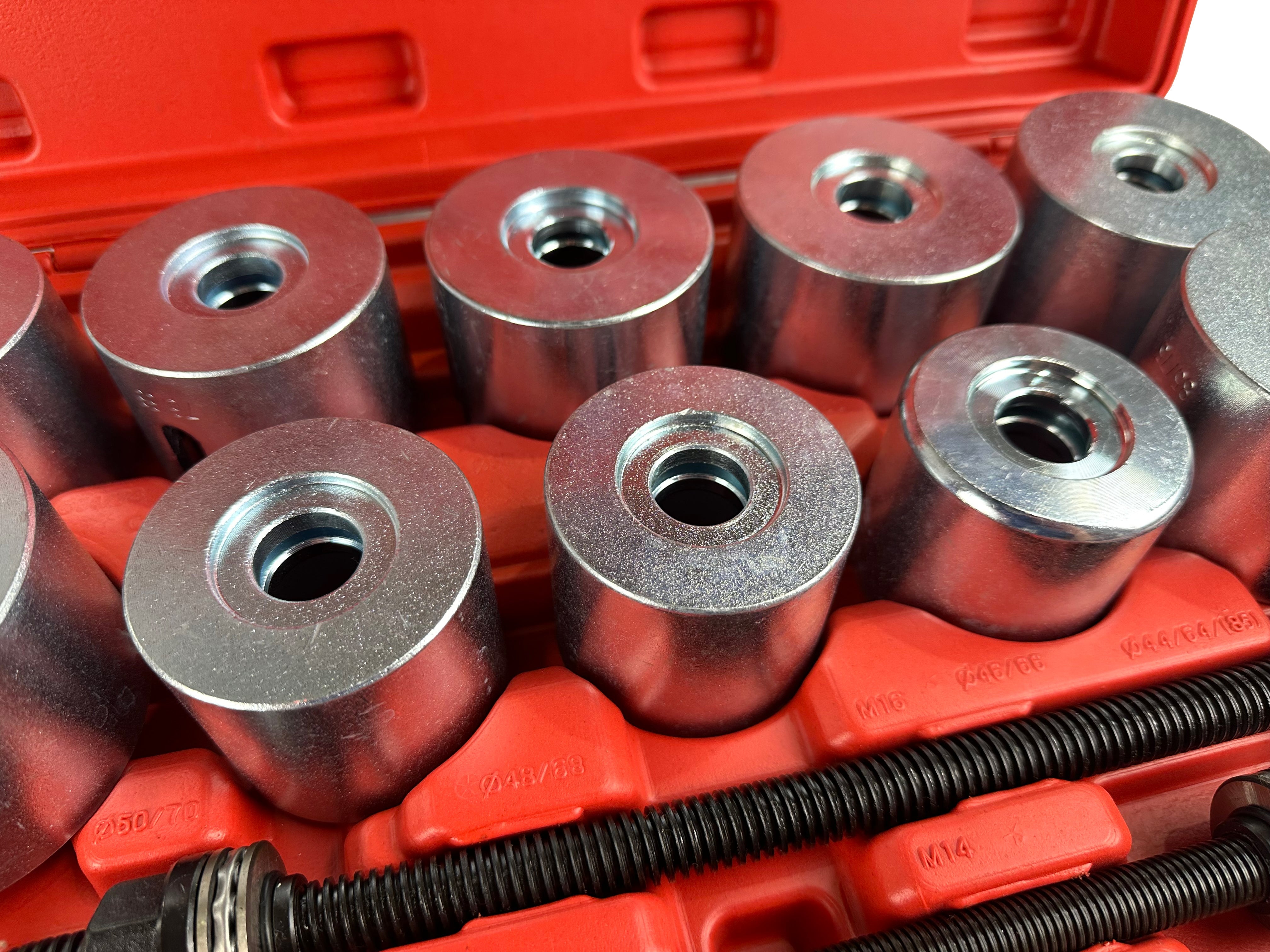 Sada lisov na montáž a demontáž ložísk a silentblokov zavesenia 34–90 mm, 27 kusov – Gebo Tools