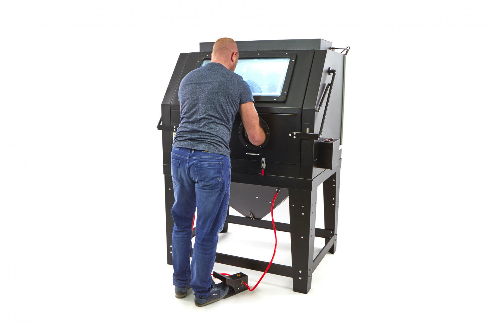 Pieskovacia kabína/box s odsávaním SBC990