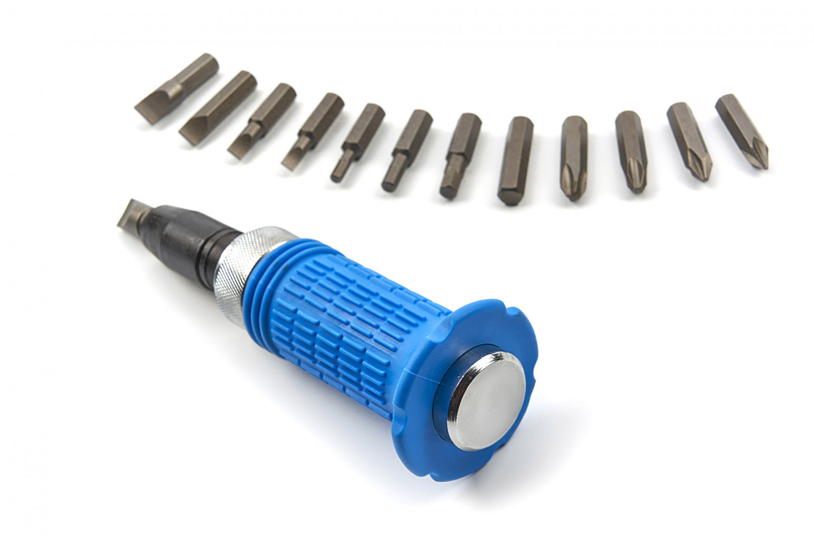 Rázový skrutkovač 14 kusov hbm