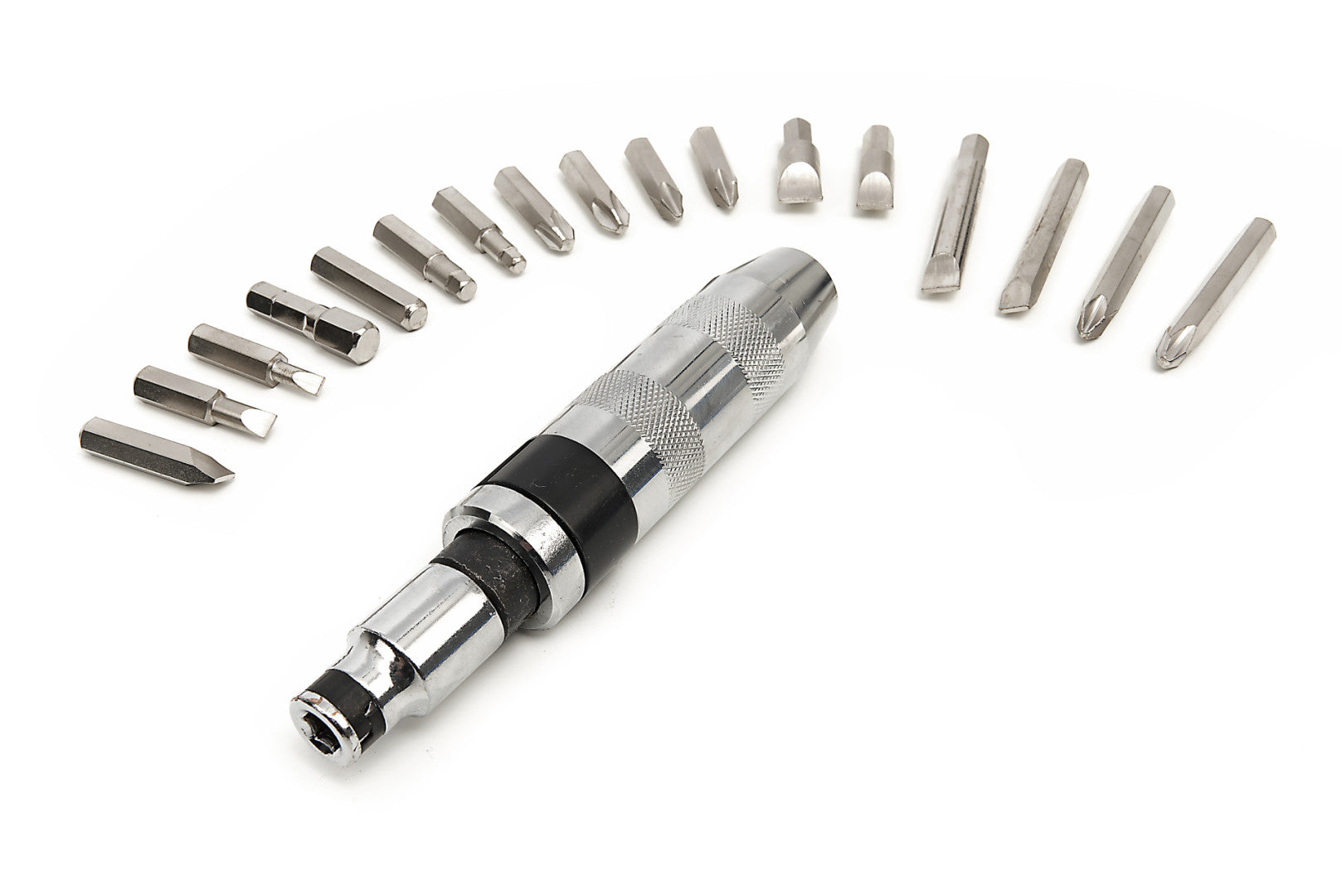 Sada rázového skrutkovača s bitmi 18ks