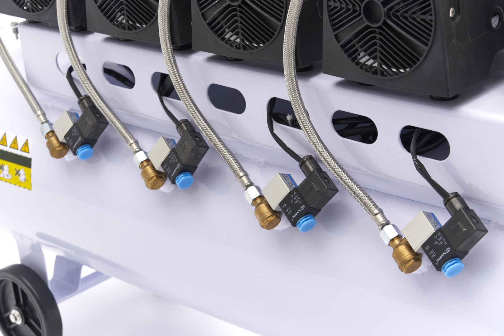 Tichý bezolejový kompresor s nízkou hlučnosťou 120l 10bar HBM Machines Holandsko