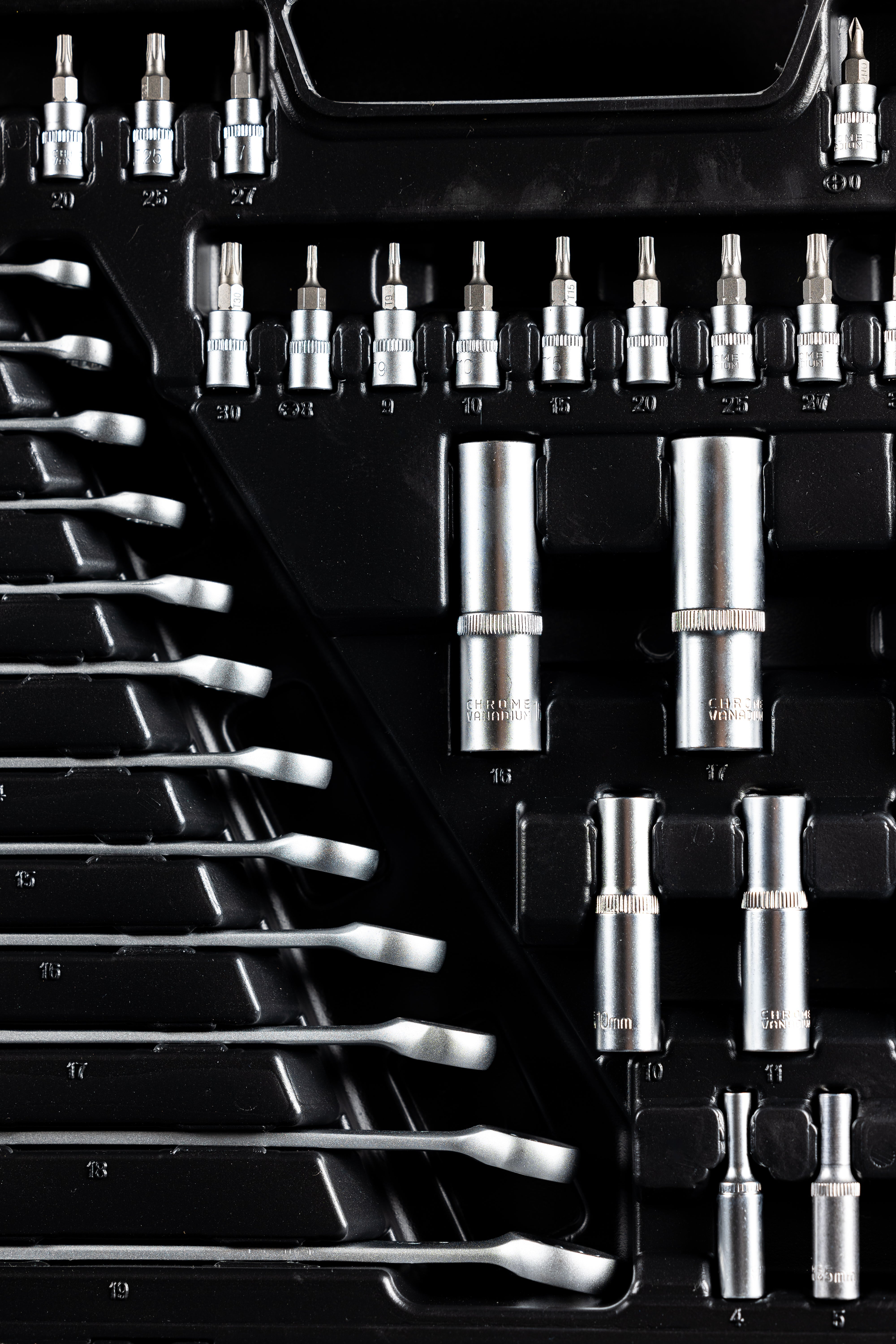 Profesionálna sada náradia s nástrčnými kľúčmi a račňami 1/2'' 3/8'' 1/4'', 216ks HBM Holandsko