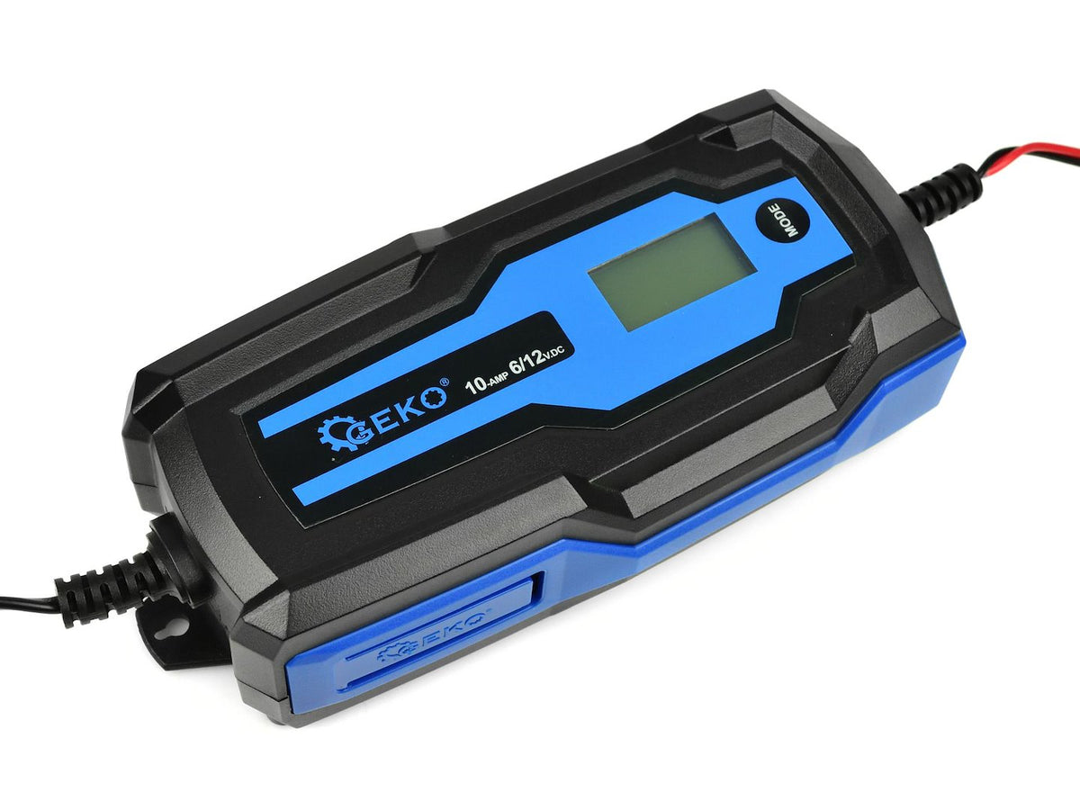 Automatická nabíjačka autobatérií 6/12V, 10A, s LCD displejom pre autobatérie 4 - 200Ah