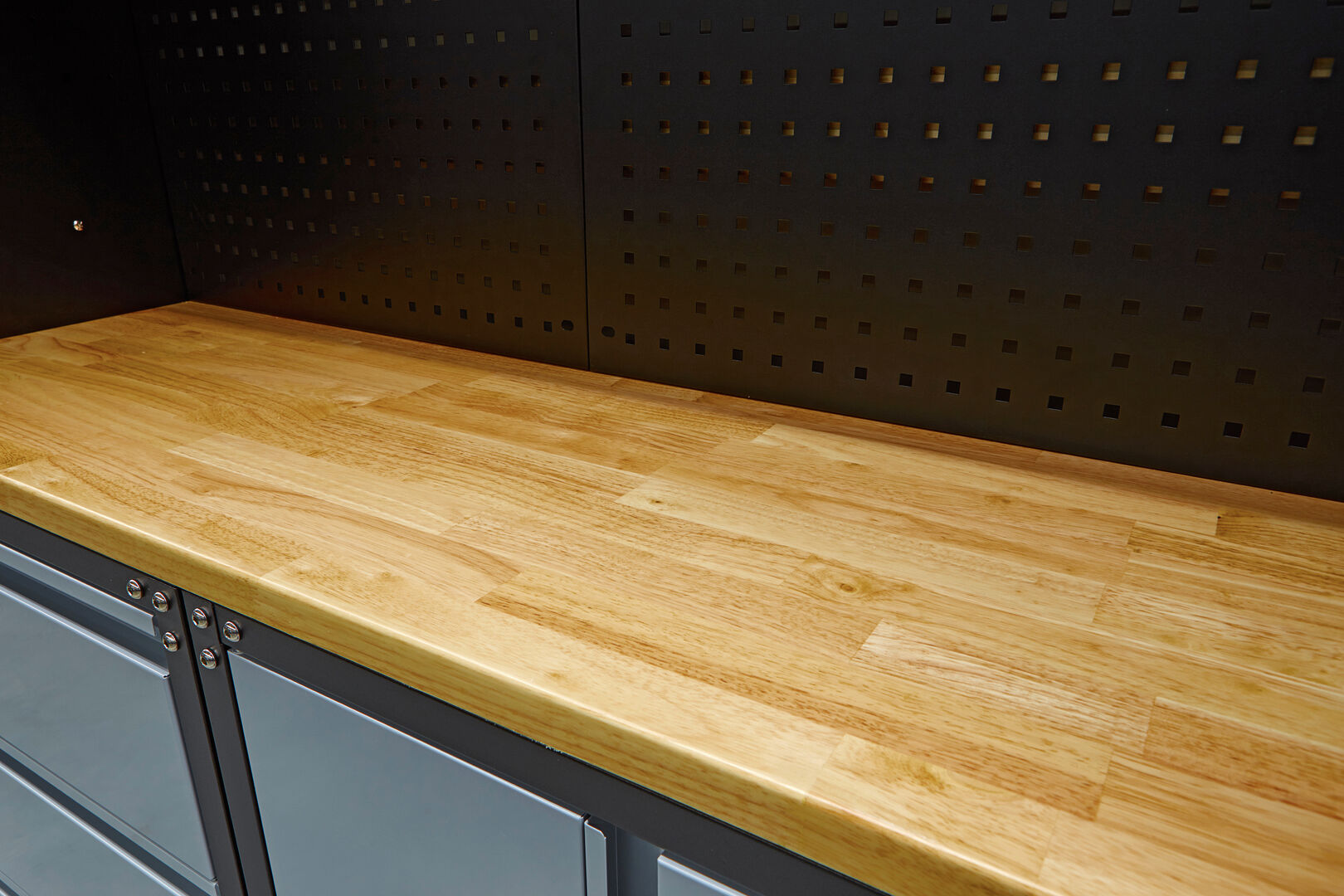 Zostava dielenského nábytku 9 dielov