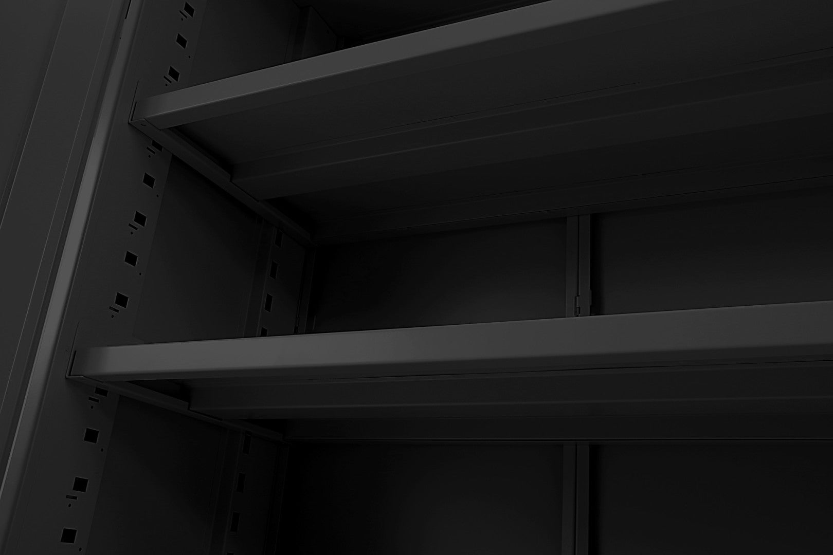 Dielenská skriňa dvojdverová so 4 policami