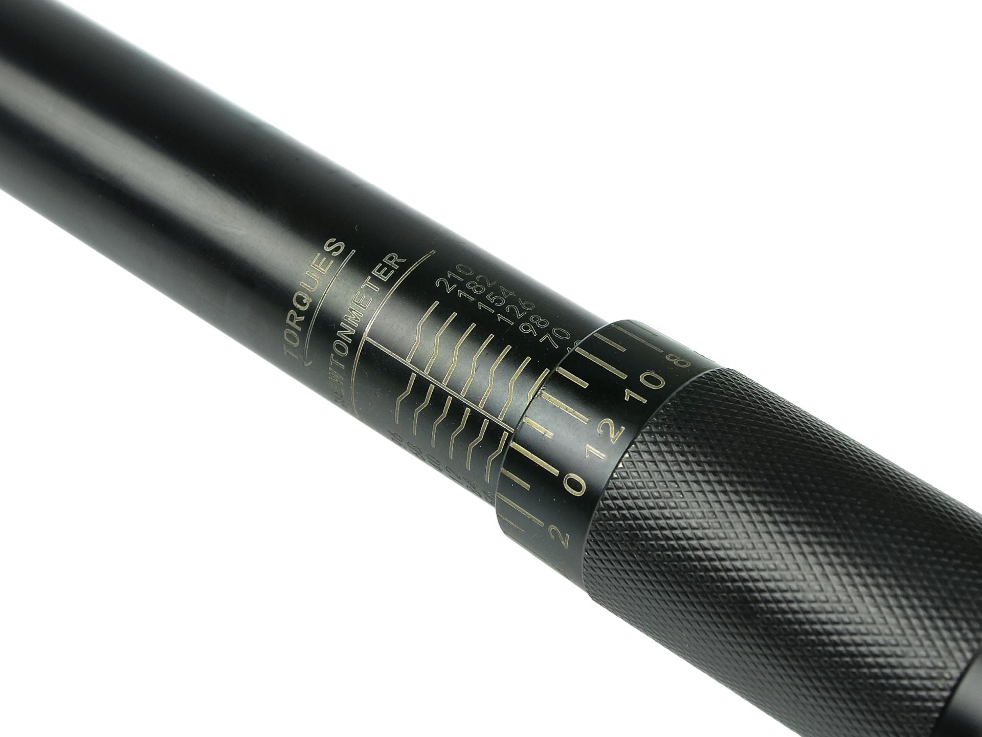 Momentový kľúč 1/2'' 28 - 210Nm so sadou nástrčných hlavíc s ochranou na hliníkové disky