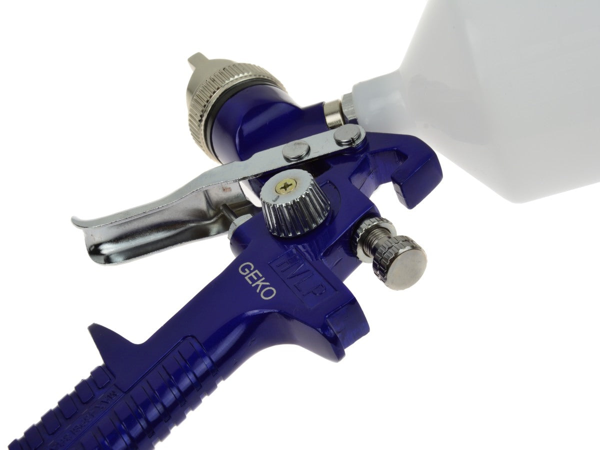 Striekacia pištoľ 1,4 mm s regulátorom tlaku a odlučovačom vody