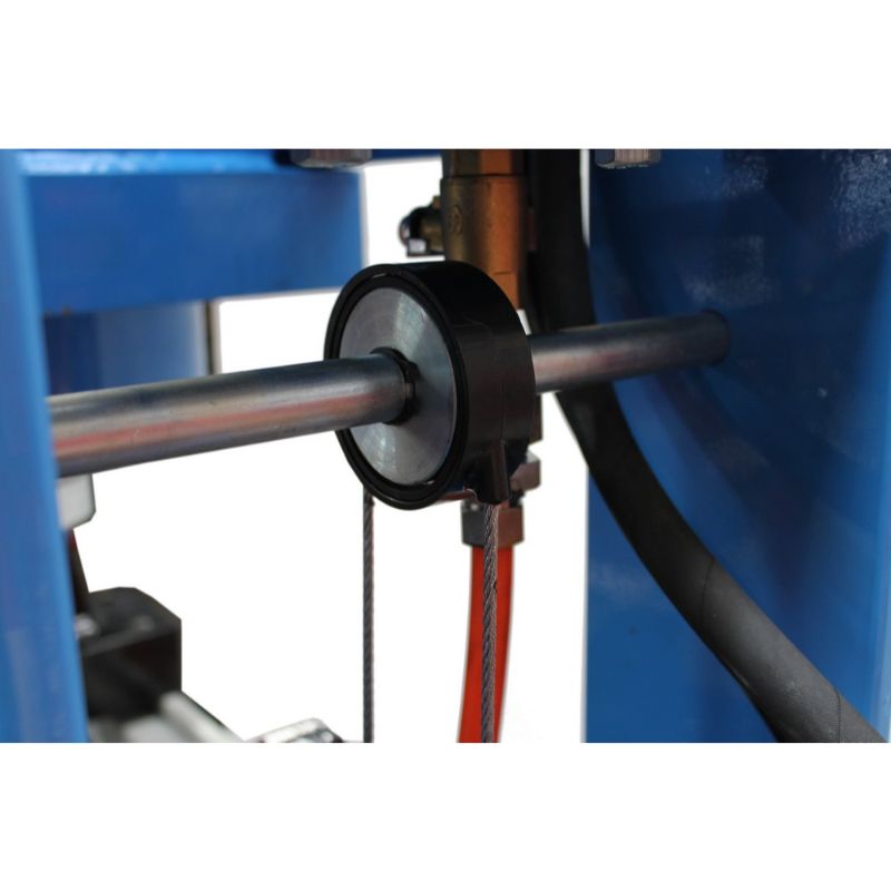 Hydropneumatický lis 100t