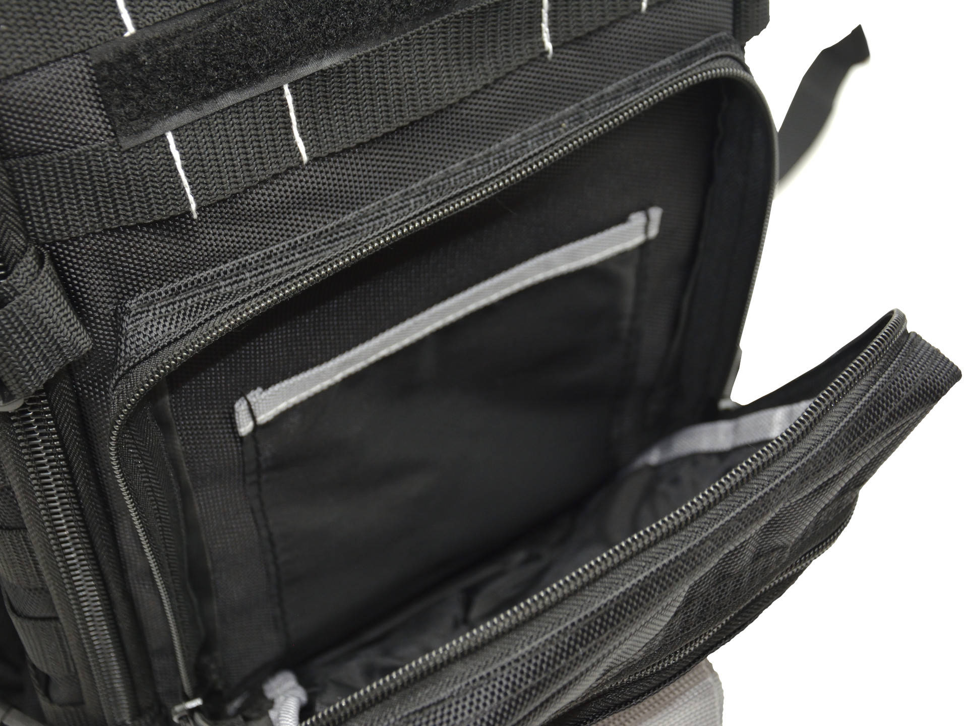 Batoh na náradie s priehradkou na notebook