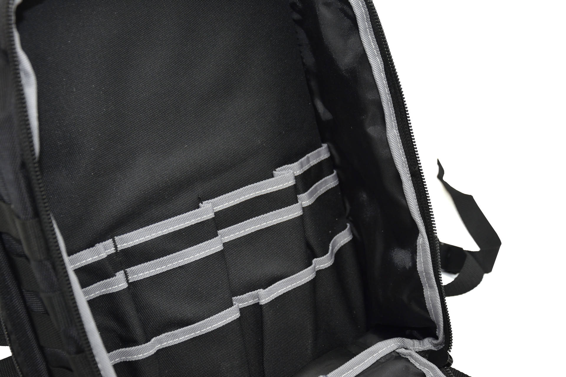 Batoh na náradie s priehradkou na notebook