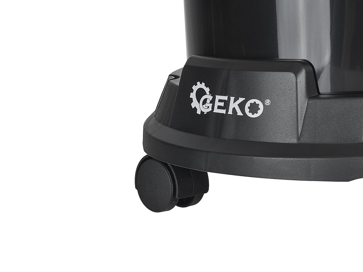 Tepovač - vysávač 1400W 15l Geko