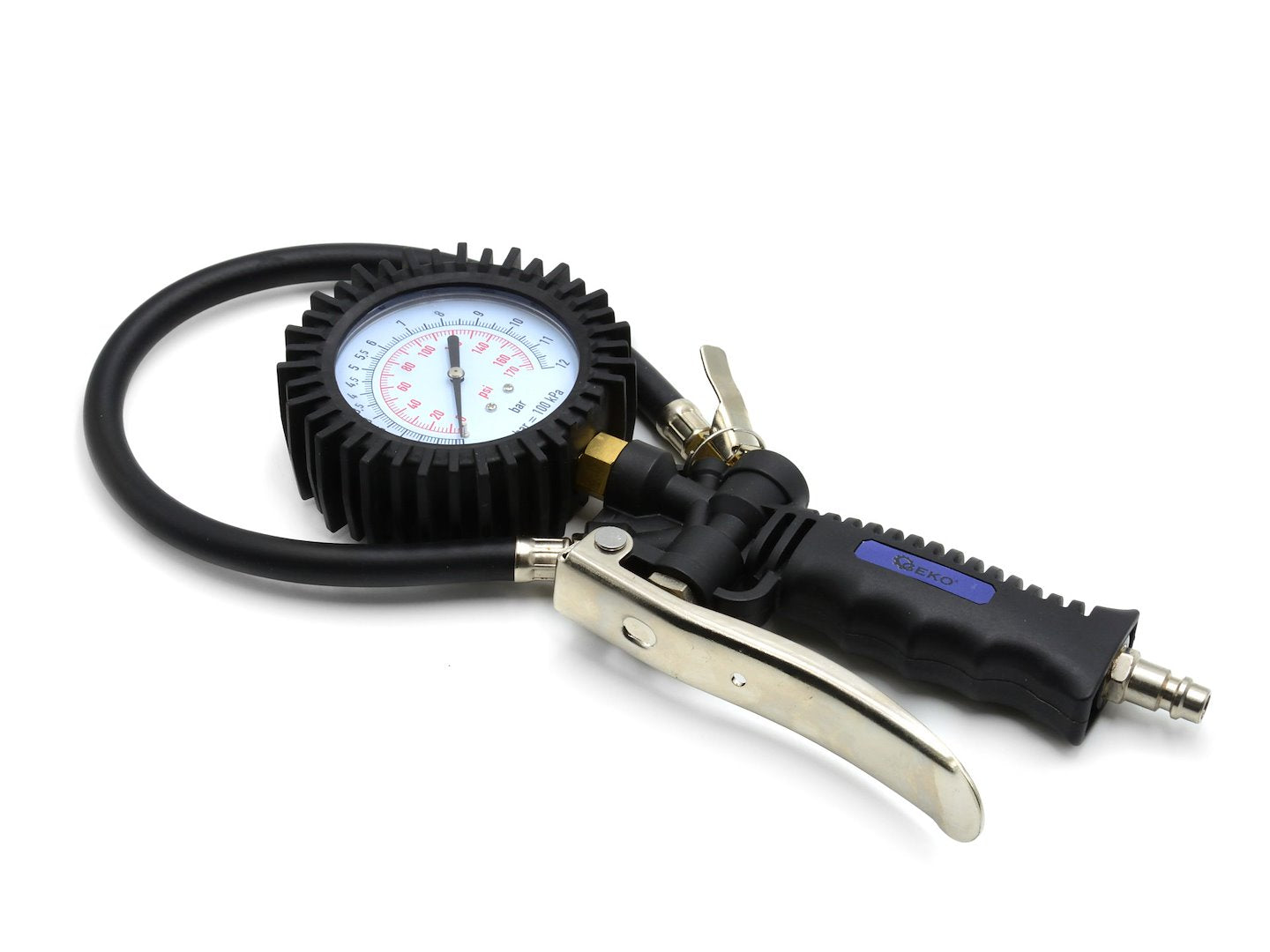 Pištoľ na hustenie pneumatík s manometrom