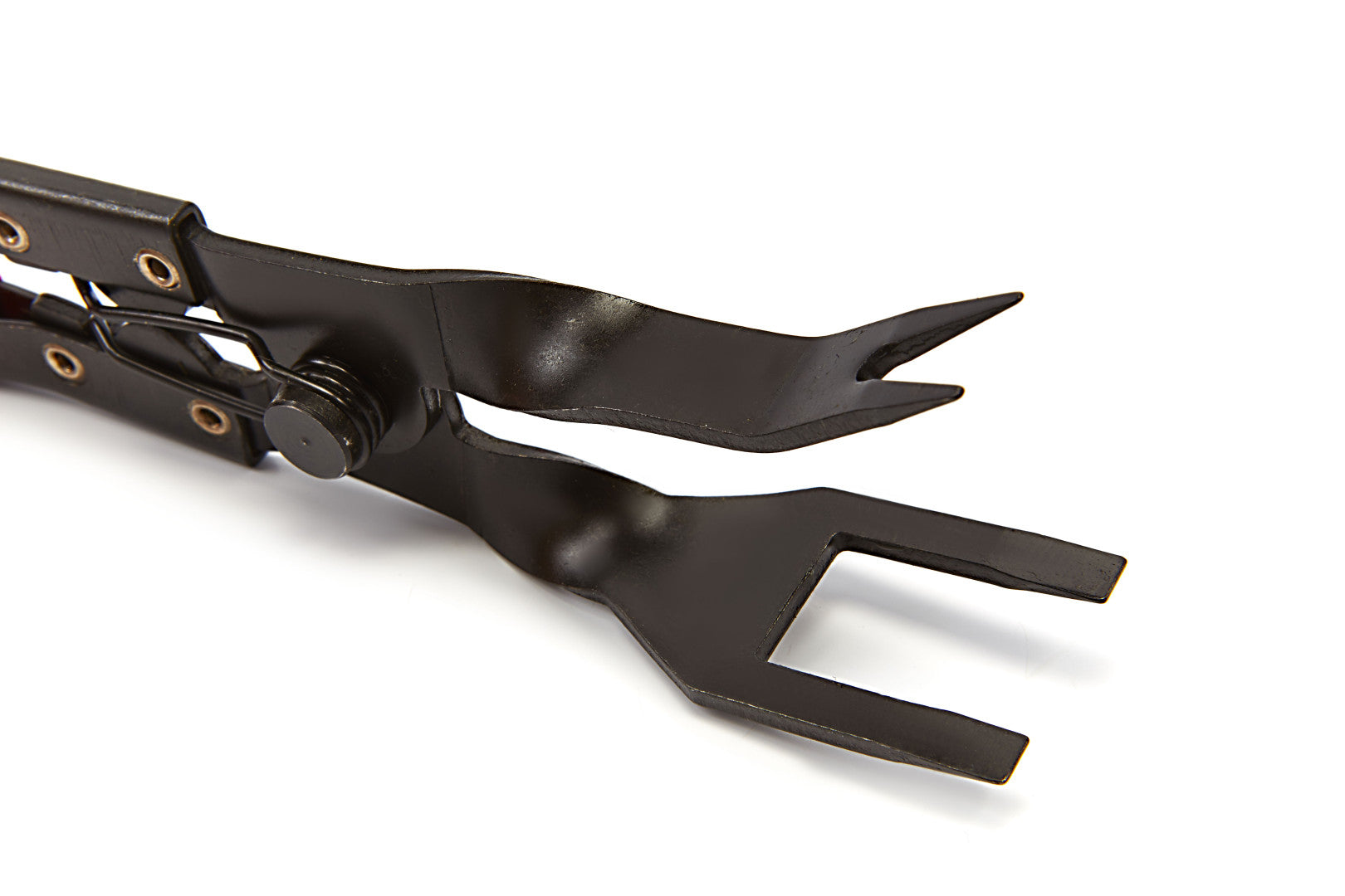 Kliešte na vyberanie automobilových svoriek