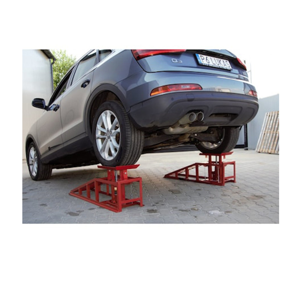 Nájazdové rampy s hydraulickým zdvihom 2t