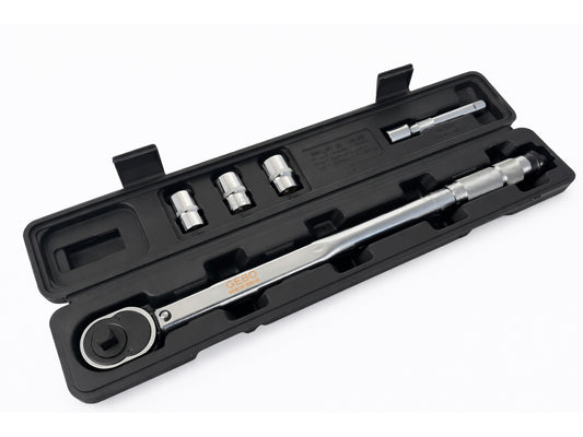 Momentový kľúč 1/2'', 28 - 210Nm, so sadou hlavíc 1/2'' 17, 19, 21mm a predlžovacím nadstavcom 1/2'' Gebo Tools