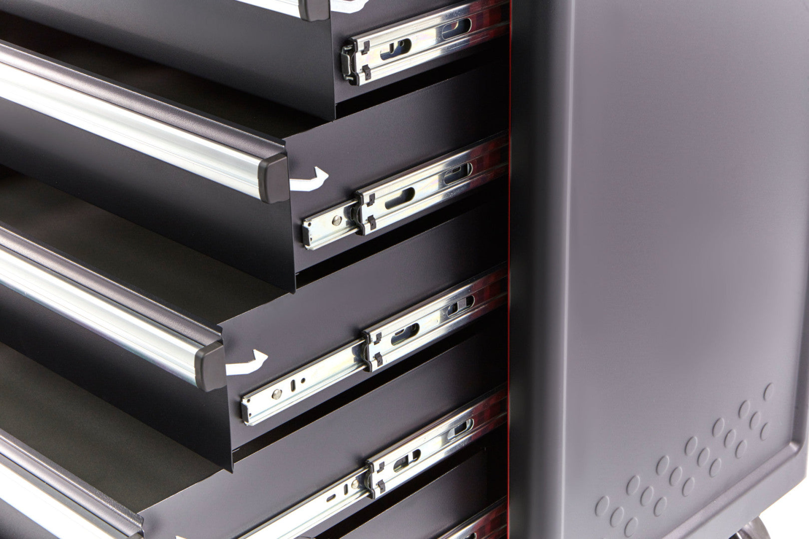 Profesionálna skrinka - vozík na náradie, 7 zásuviek HBM