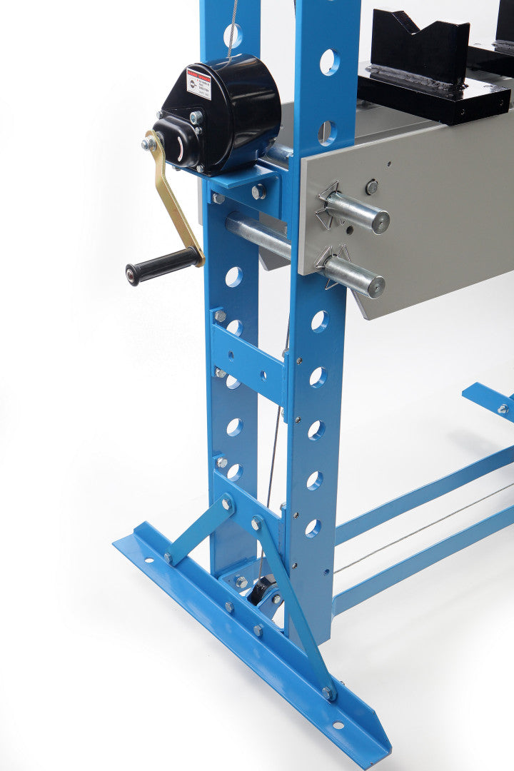 Hydropneumatický lis 75t