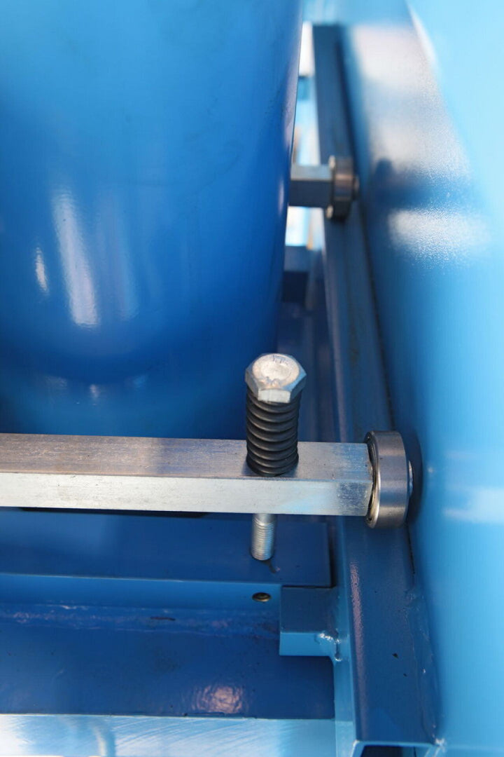 Stojanový hydropneumatický lis s ochranou 50t