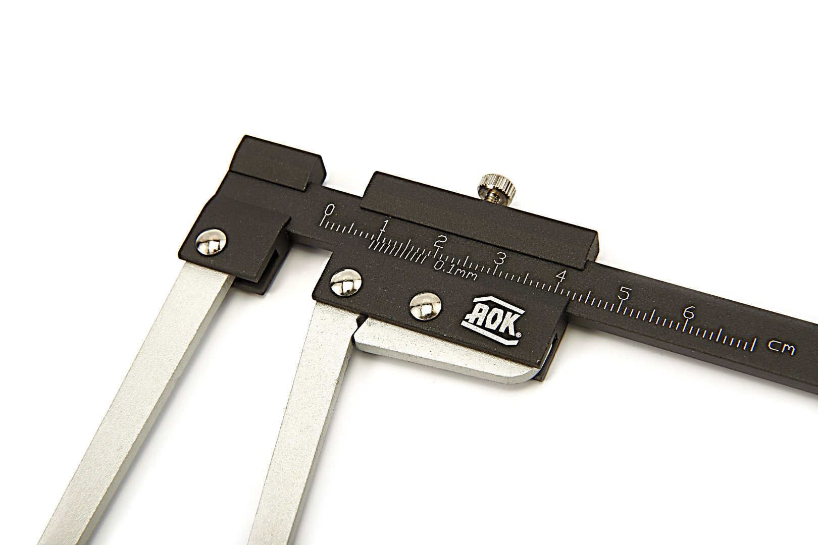 Zariadenie na meranie hrúbky brzdového kotúča a hĺbky dezénu pneumatiky