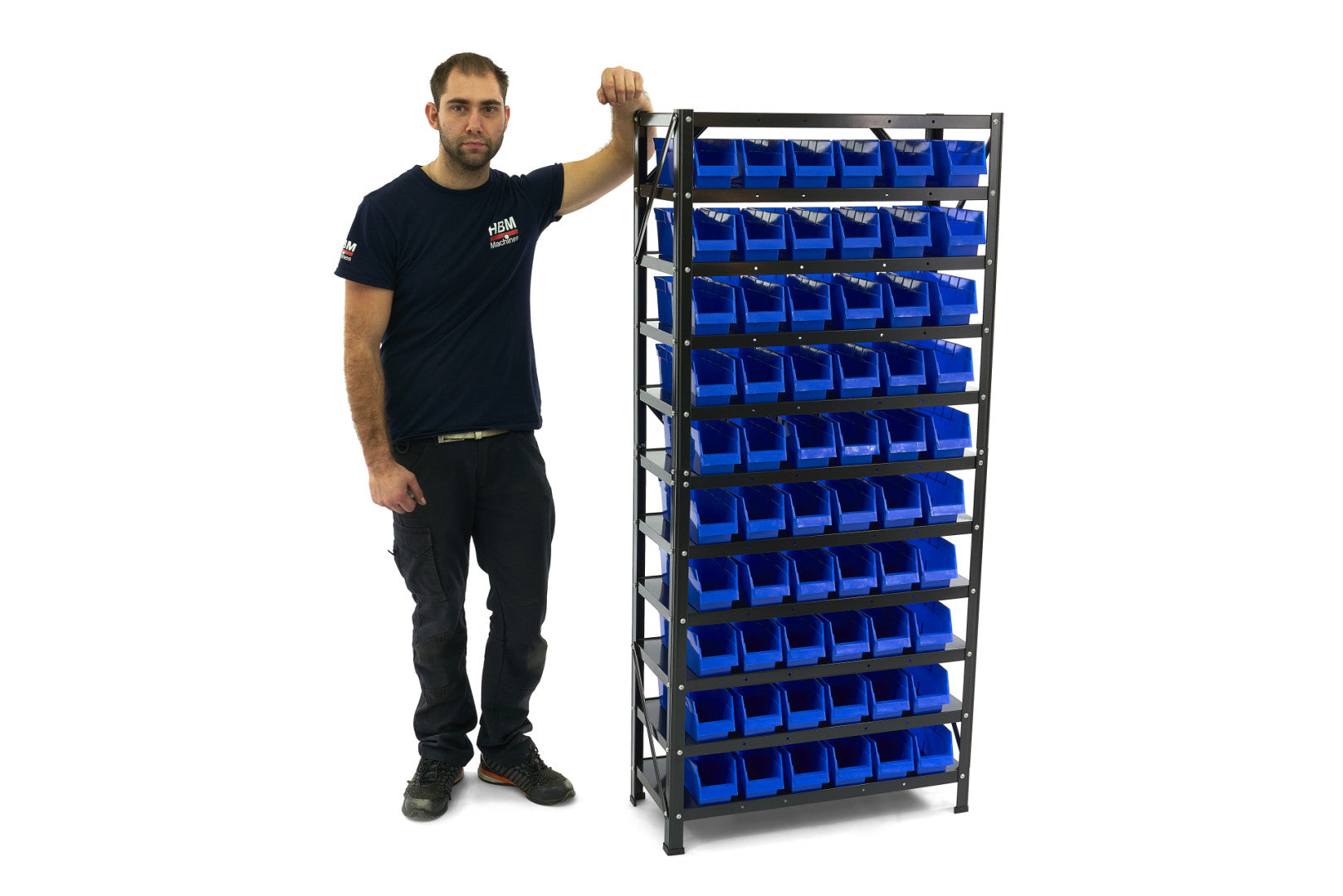 Kovový regál so 60 boxmi