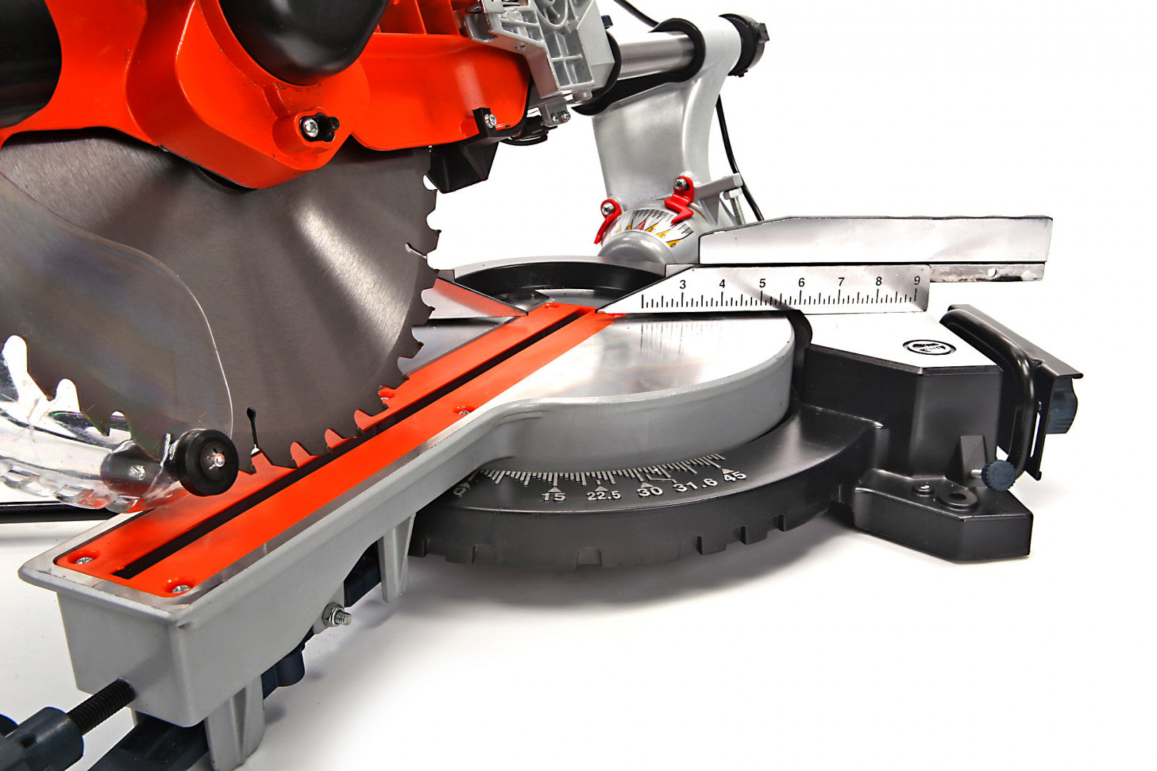 Stolová nastaviteľná kotúčová píla 340 × 90 mm 2000 W HBM