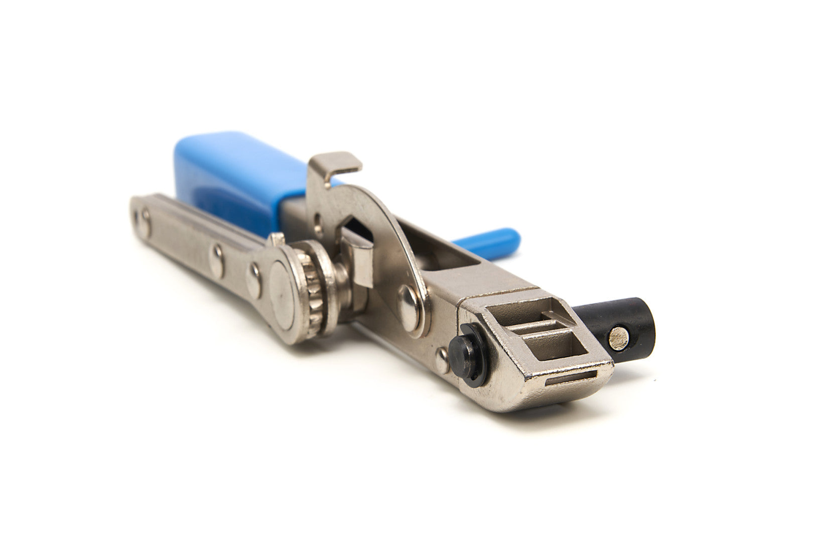 Račňové kliešte na spony manžety poloosi