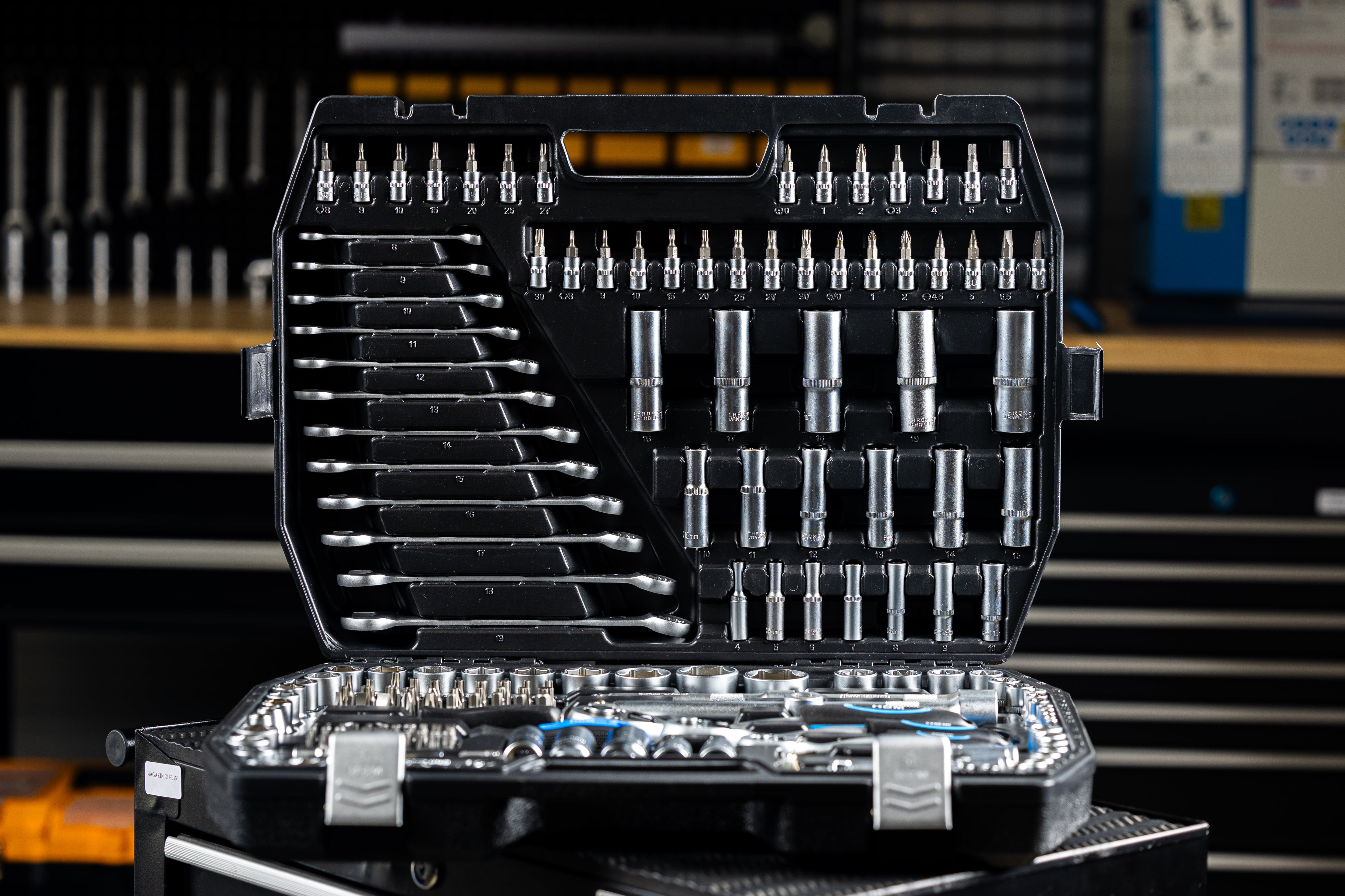 Profesionálna sada náradia s nástrčnými kľúčmi a račňami 1/2'' 3/8'' 1/4'', 216ks HBM Holandsko