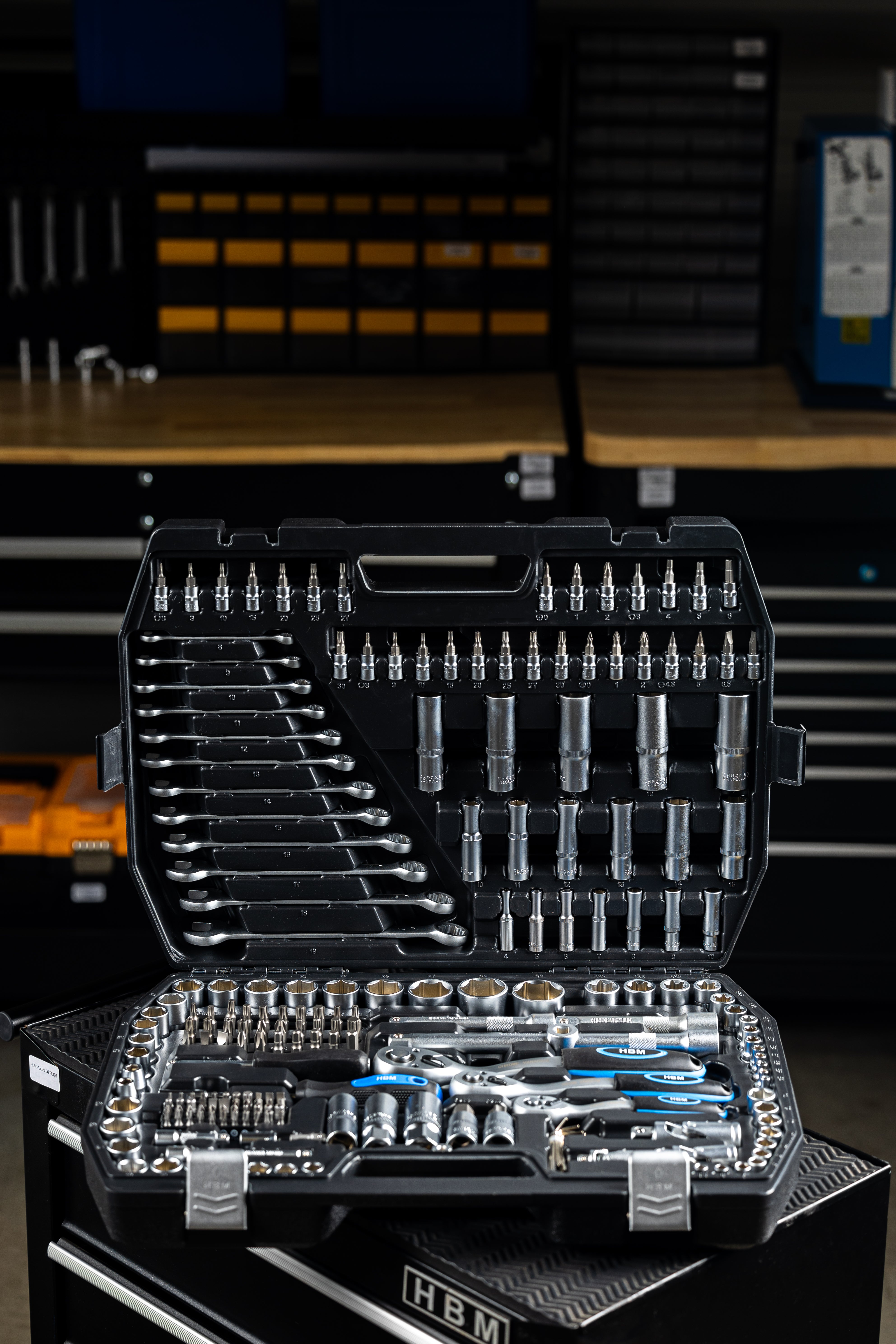 Profesionálna sada náradia s nástrčnými kľúčmi a račňami 1/2'' 3/8'' 1/4'', 216ks HBM Holandsko