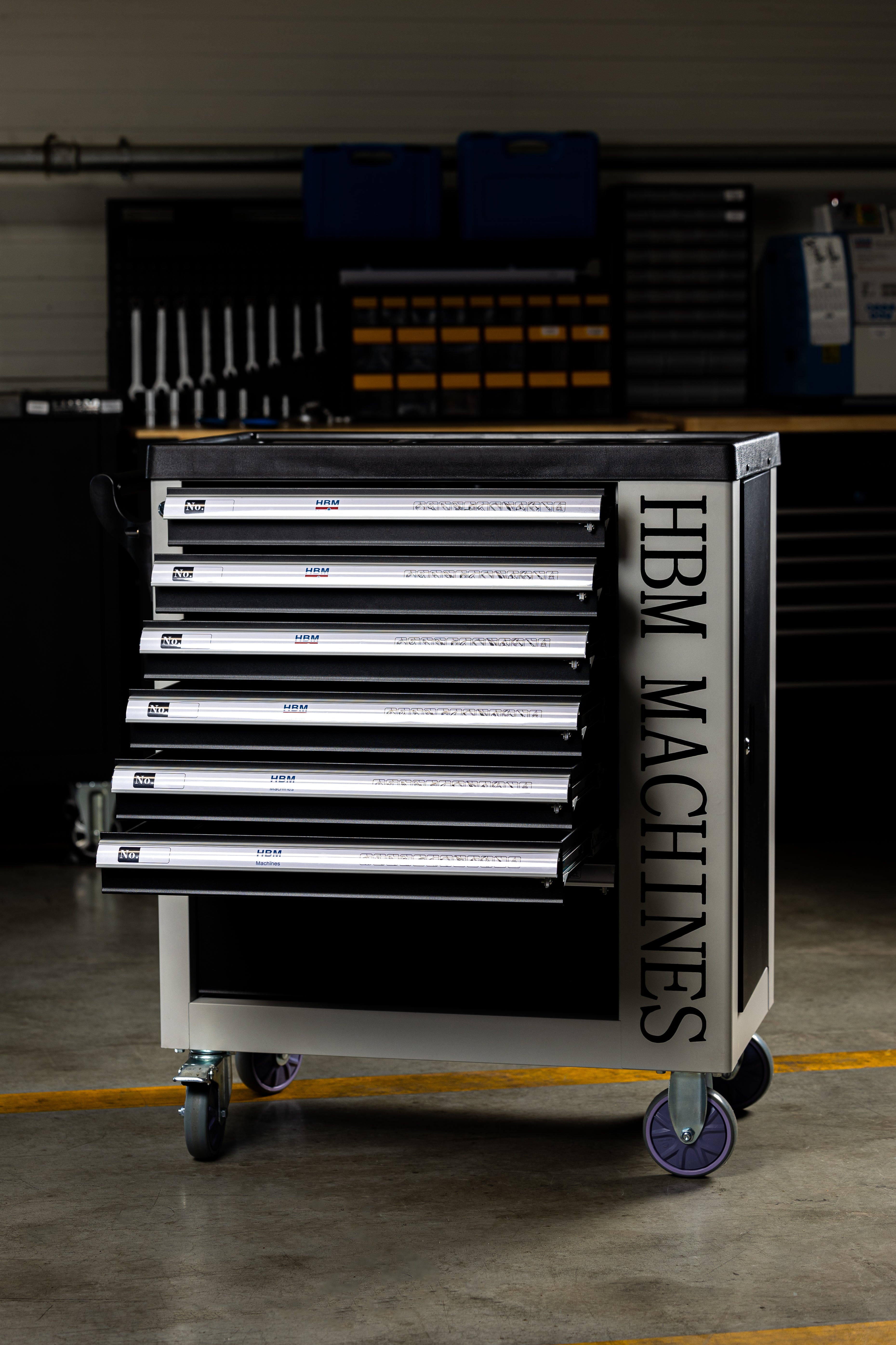 Profesionálna skrinka - dielenský vozík s náradím, so 7 zásuvkami, 245ks náradia, 6 vložiek carbon - HBM Holandsko, premium