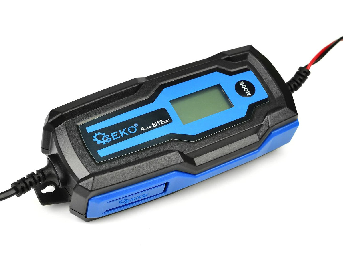 Automatická nabíjačka autobatérií 4/12V, 4A, s LCD displejom, pre autobatérie 4 - 120Ah