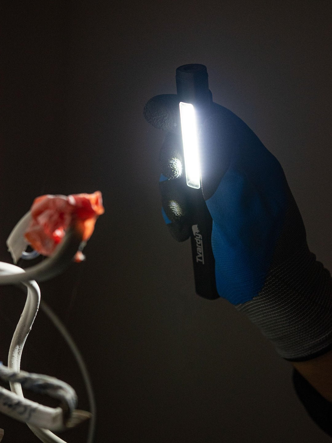 Dielenská pracovná LED COB lampa s laserom, UV svetlom a magnetom, nabíjateľná, 5W, 800mAh, 400lm