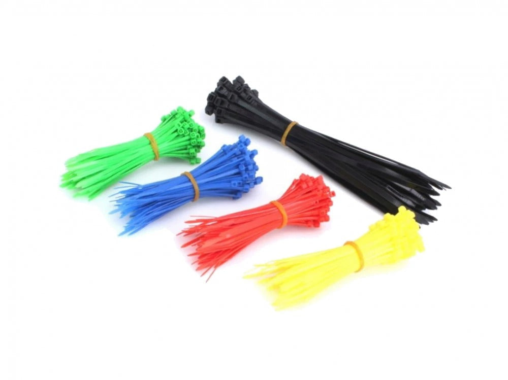 Sada 600 plastových sťahovacích pások