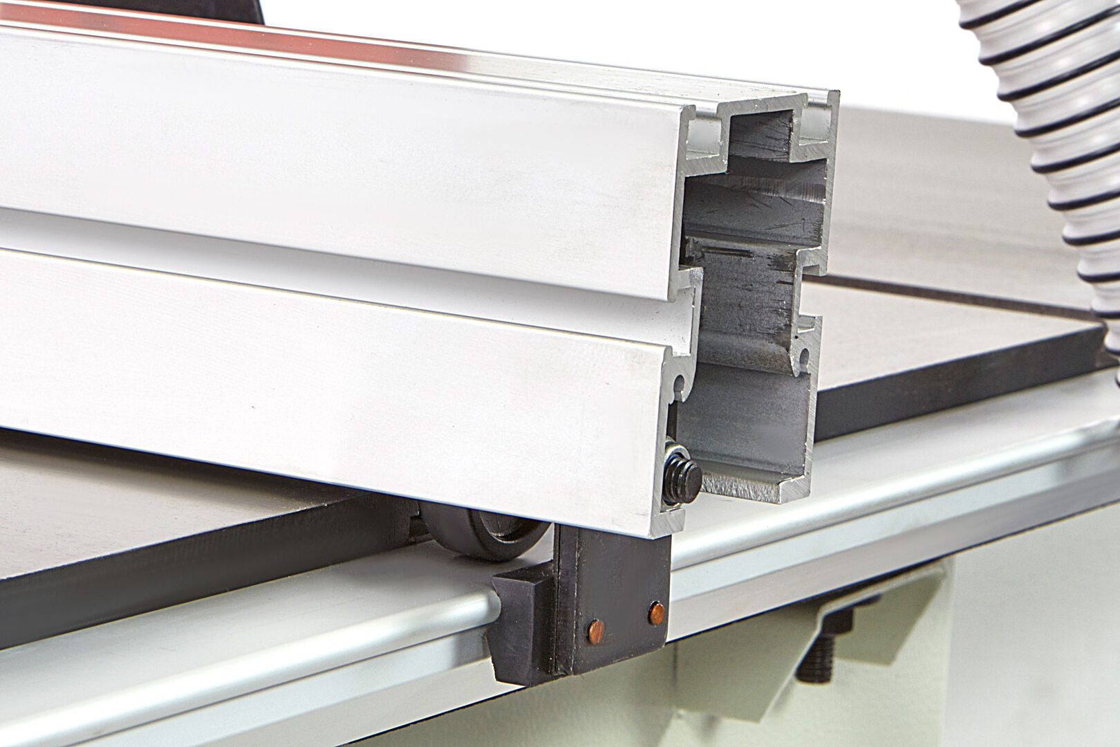 Stolová nastaviteľná kotúčová píla HBM 600 230 V