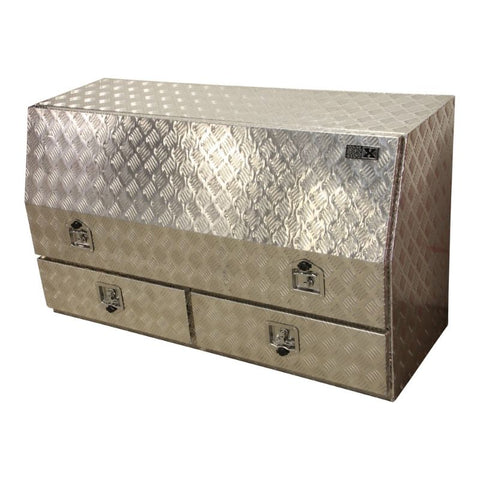 Skrinka s dvierkami a 2 zásuvkami na náradie z ryhovaného hliníka