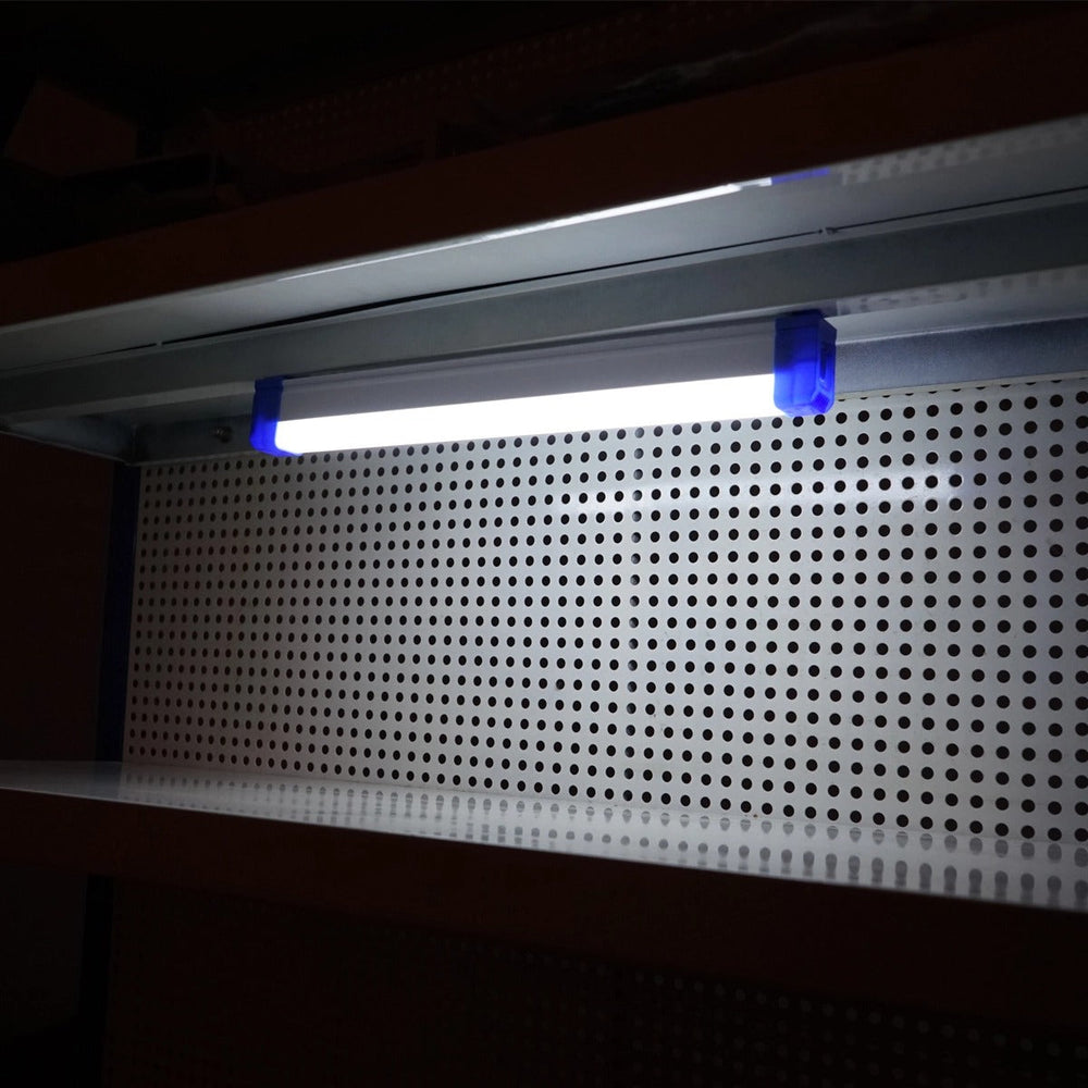 LED dielenská pracovná lampa 60W, 6500K, s magnetickým uchytením a nabíjateľným akumulátorom 3600mAh, 520 × 23 × 38mm, IP21