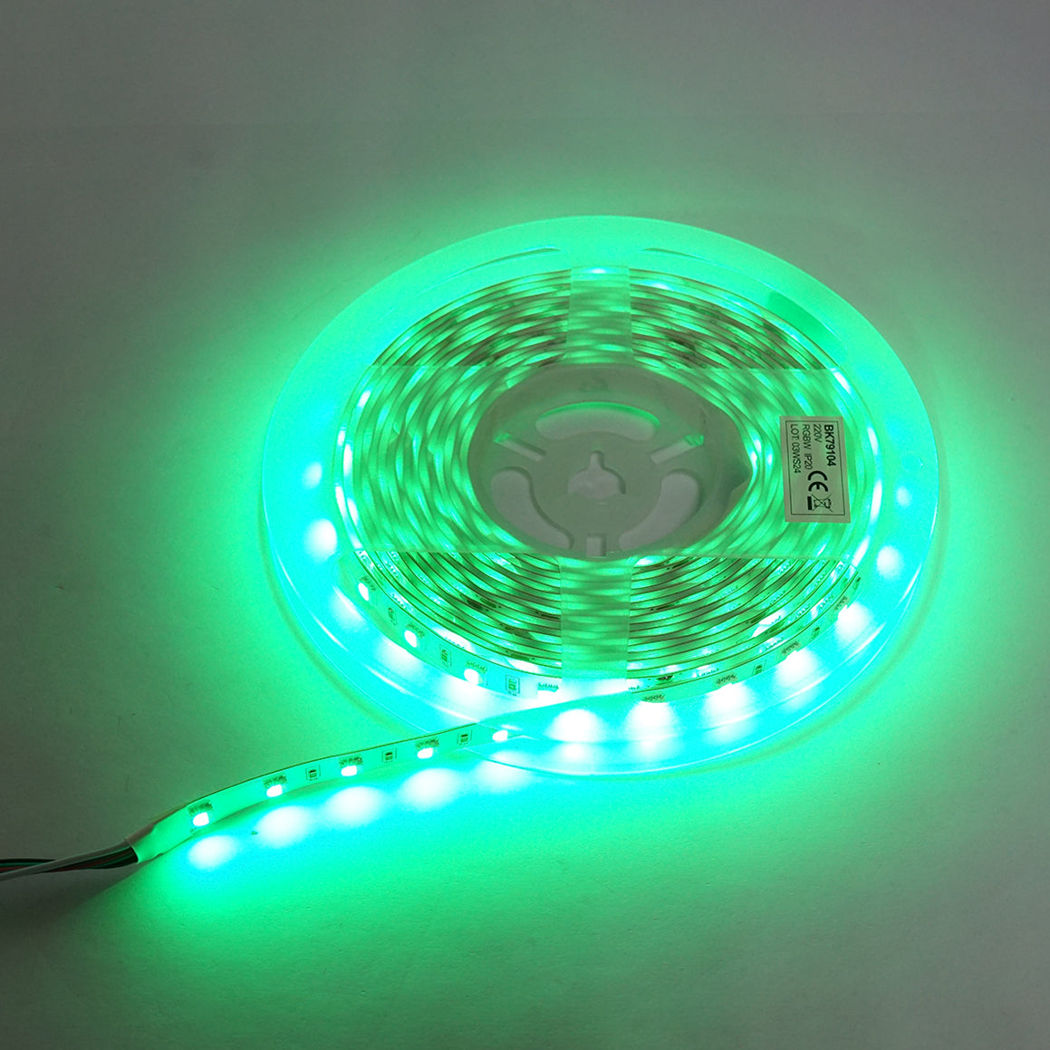 LED pásik 5050 12W/m, RGBW, 12-220V, rolka 5m, 60 LED/m, IP20 Breckner Germany
