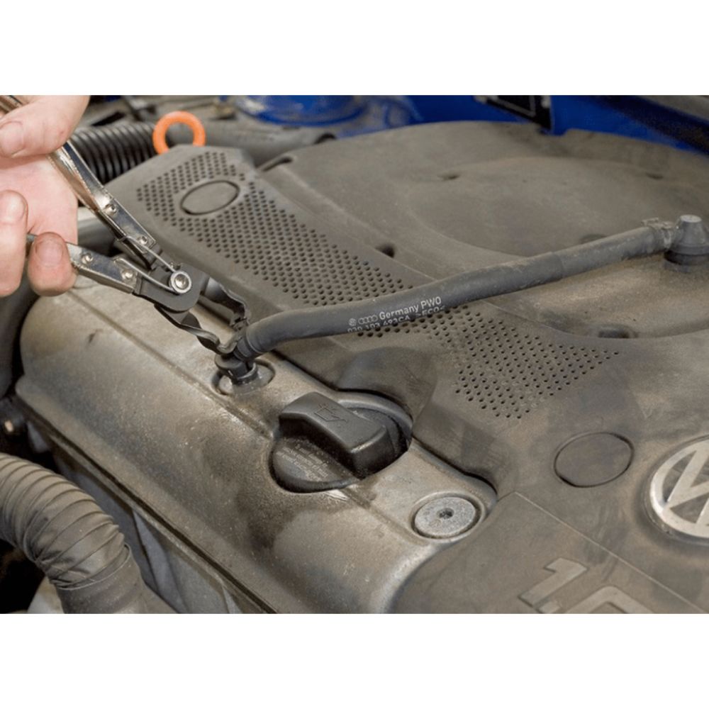 Kliešte na spony palivového potrubia VAG HBM Machines Holandsko