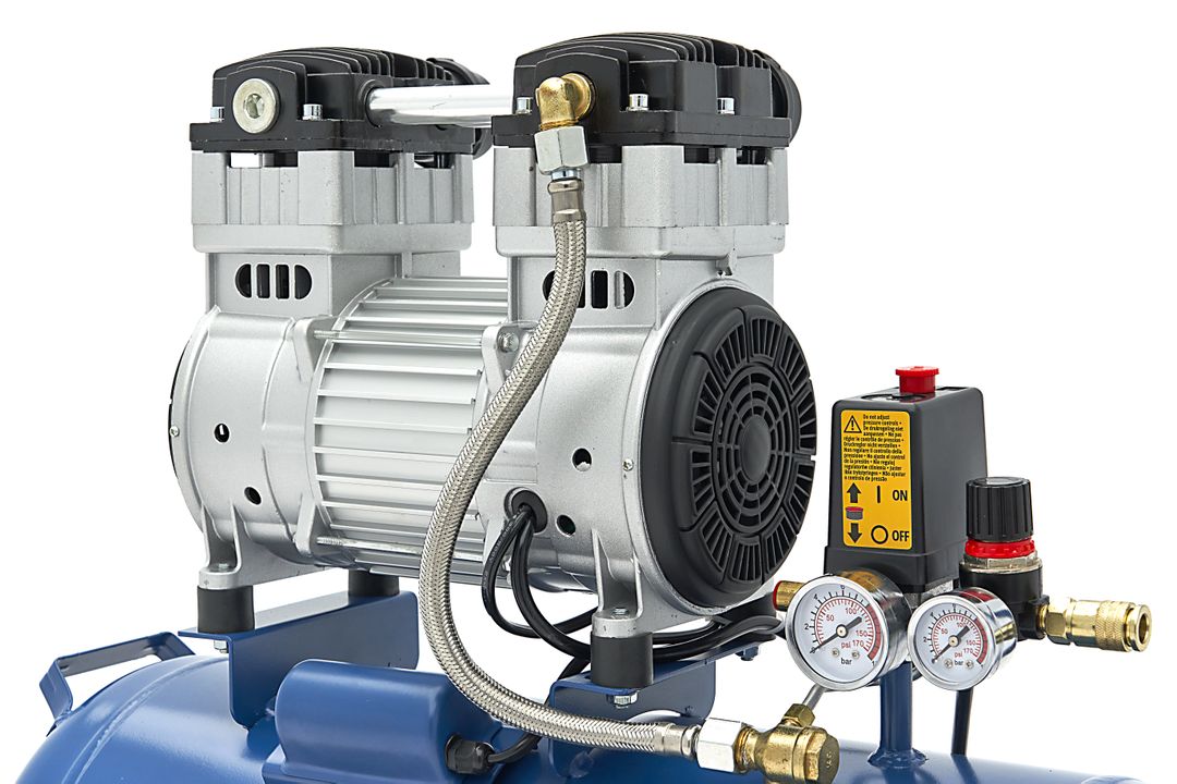 Tichý bezolejový kompresor 50l 1500W HBM